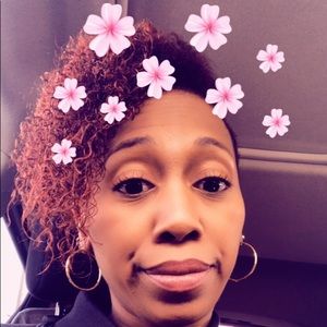 Meet your Posher, Alandria